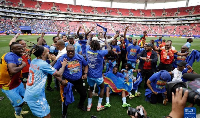 足球——世预赛附加赛：刚果（金）晋级世界杯正赛|金）队|决赛|世界杯预选赛洲际附加赛|瓜达拉哈拉|牙买加队_新浪体育_新浪新闻