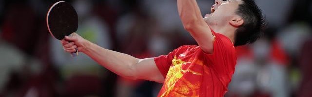 体育视频直播-30日看点：乒羽摘金蹦床冲金 “金牌大户”田径揭幕