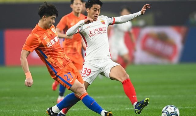 开云体育-海港或微调外教外援构成 克籍中卫恐继续长期休战