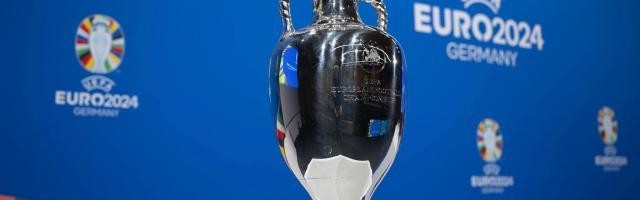 网页版登录入口-数字欧洲杯：谁最年长谁最年轻？谁提供了最多球员？