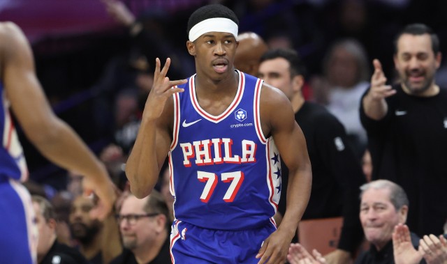 网页版登录入口-豪气胆边生！埃奇库姆关键中投&amp;砍18分12板2帽 篮板生涯新高