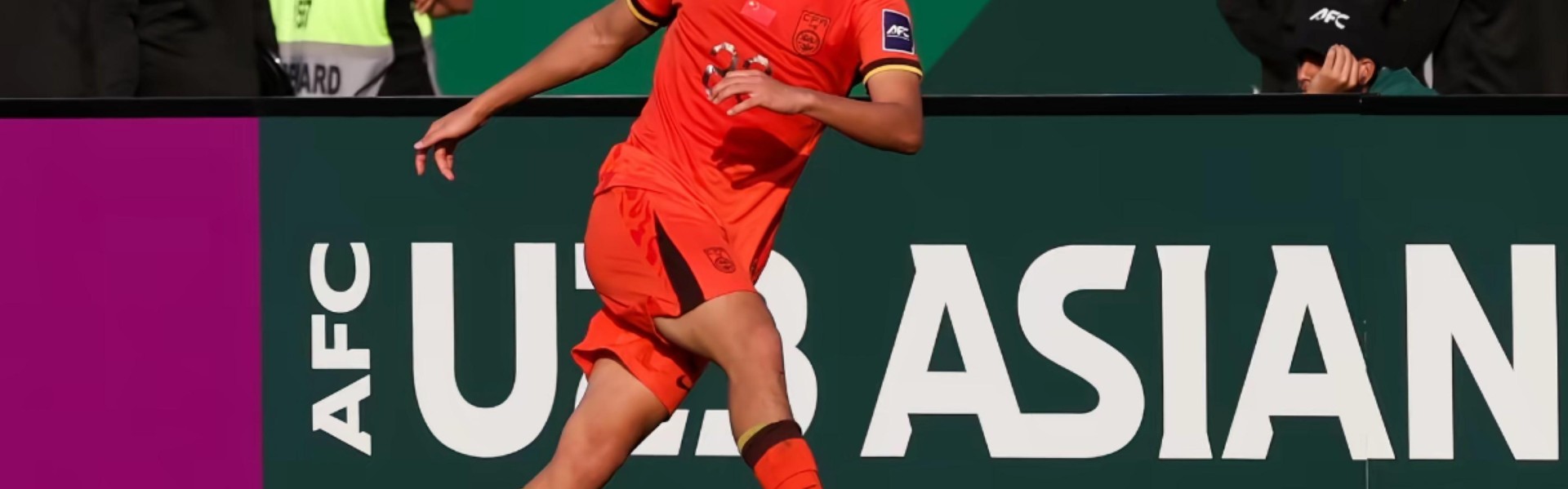 开云体育-记者：浙江曾参与争夺杨希，海港给出标王转会费但工资不高